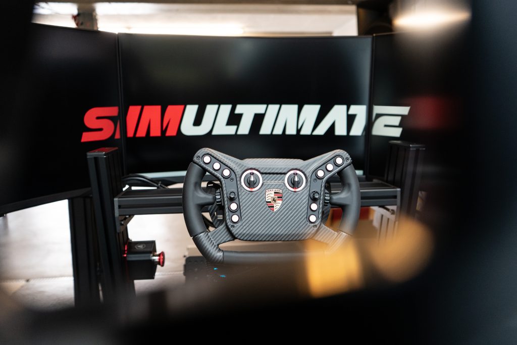 High-End GT 5‑DOF Motion Ready2Race Simulator - 8