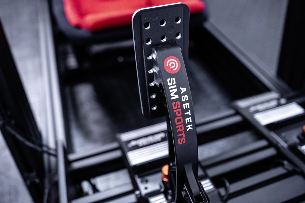 High-End Formula Ready2Race Simulator - 4