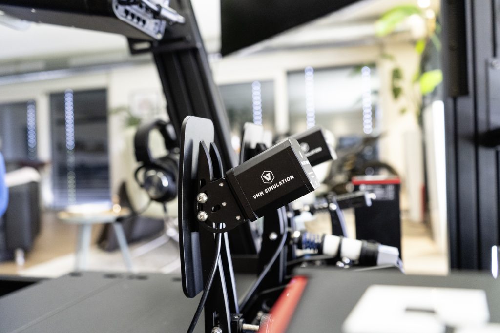 High-End GT 3‑DOF Motion Ready2Race Simulator - 7